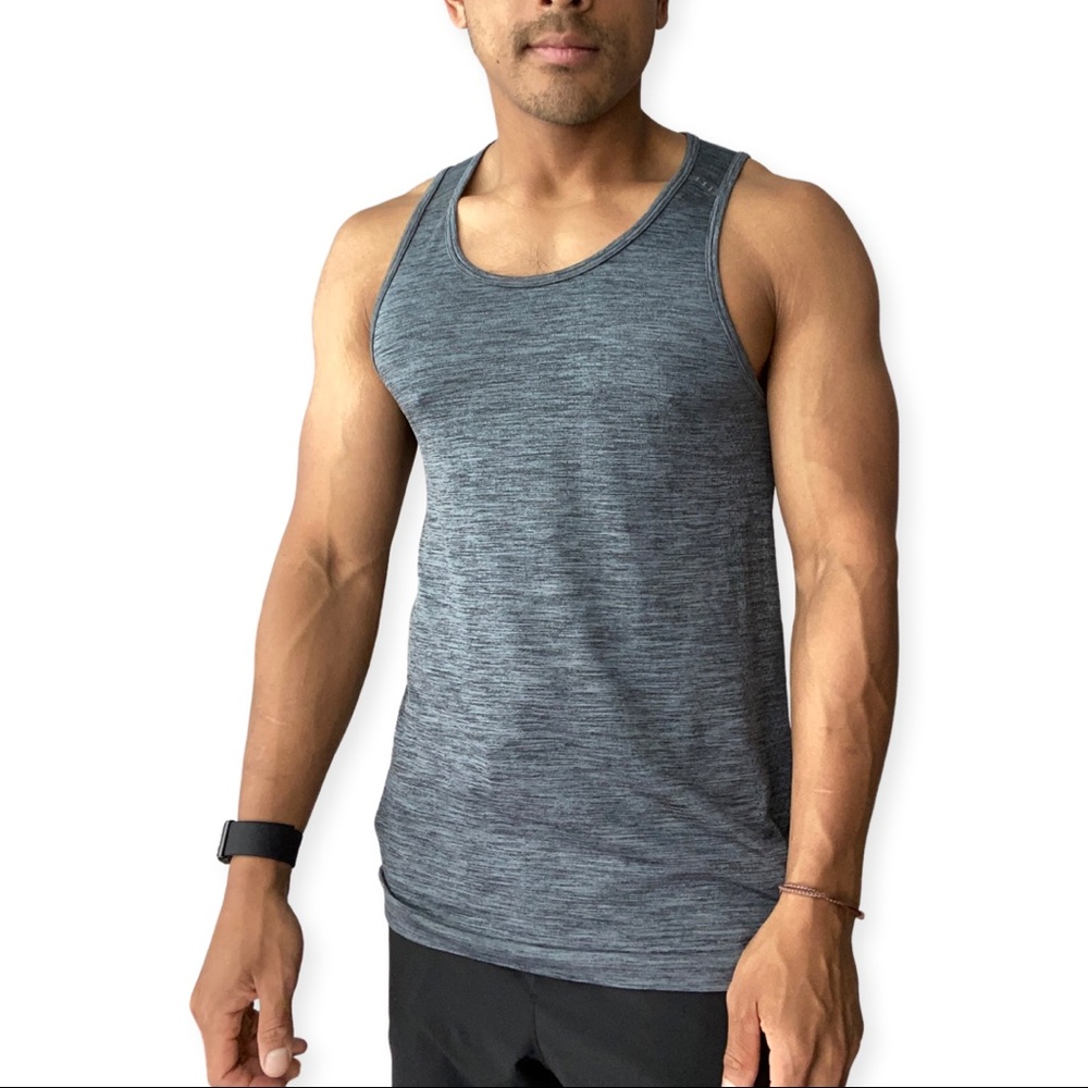 LULULEMON metal vent tech tank. Size small